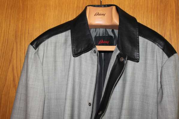 Куртка (тренчкот) мирового бренда BRIONI. размер 60-62 в Москве