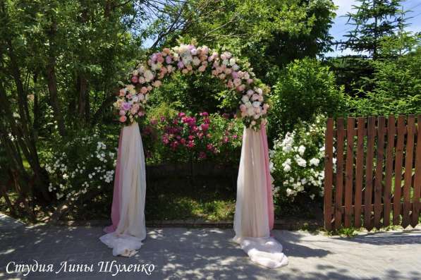 Выездная церемония в Крыму. Выездная свадьба, свадебная арка в Симферополе фото 15