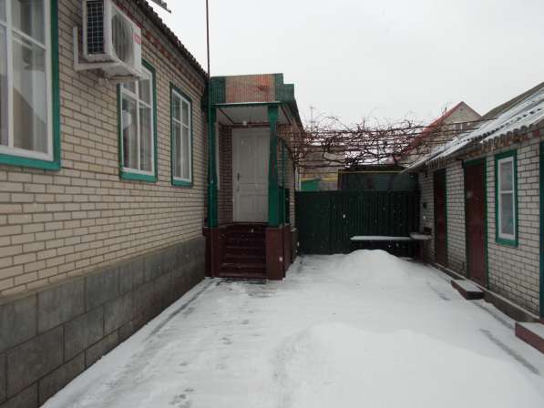 Продаю дом, гаражи и участок в Миллерово