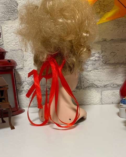 Кукла и кукольная мебель в Москве