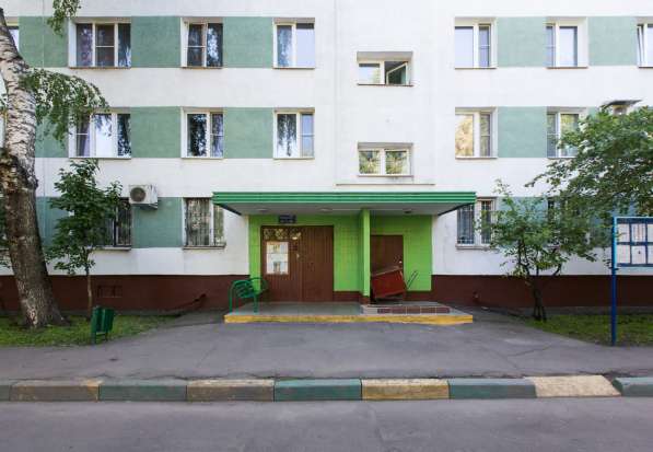 Квартира у метро Отрадное в Москве