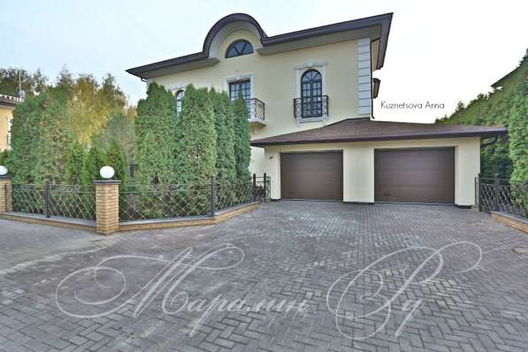 Продам коттедж в Ростов-на-Дону.Жилая площадь 310 кв.м.