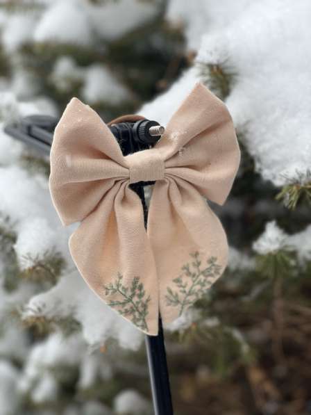 Бантик с вышивкой, хороший подарок? в фото 3