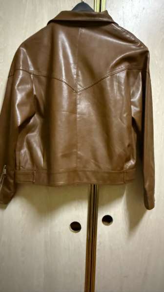 Коженная куртка в Москве