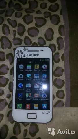 смартфон Samsung Galaxy Ace Fleur