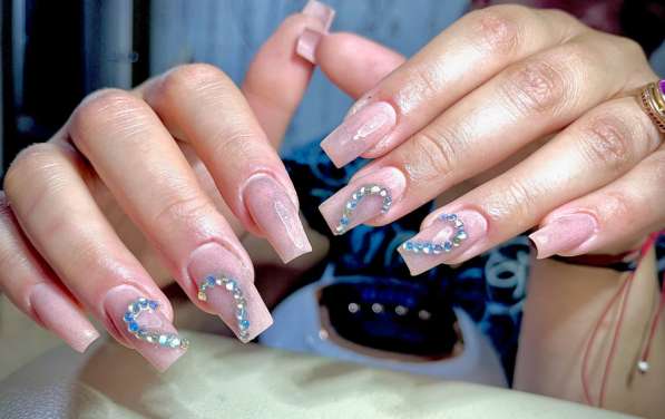 Наращивание ногтей в Москве фото 3