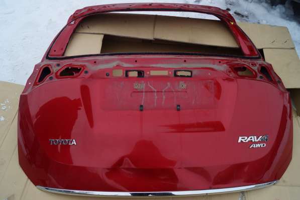 Тойота РАВ-4 2013 г. задняя крышка багажника в Магнитогорске