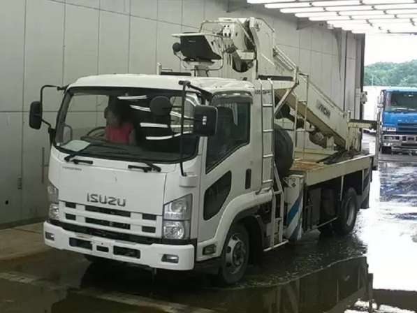 Isuzu Forward кран ямобур