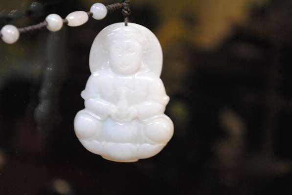 Ожерелье с кулоном * Будда * натуральный нефрит в фото 4
