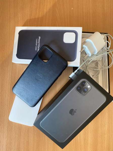 IPhone 11 Pro Max 256 Gb в Санкт-Петербурге фото 4