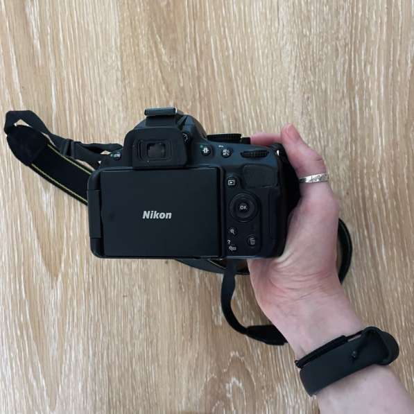 Зеркальный фотоаппарат Nikon d5100 kit 18-105VR в Санкт-Петербурге фото 10