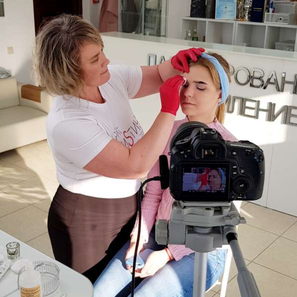 Онлайн курсы ресницы брови макияж в Москве фото 6