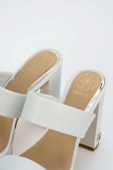 Кожаные босоножки в Санкт-Петербурге фото 5