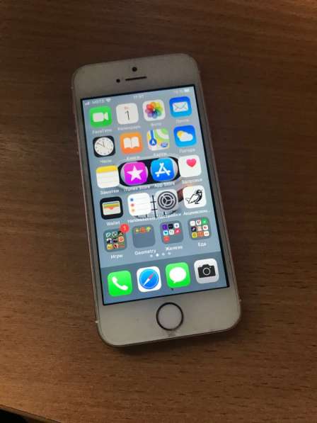 IPhone se 32гб Rose Gold