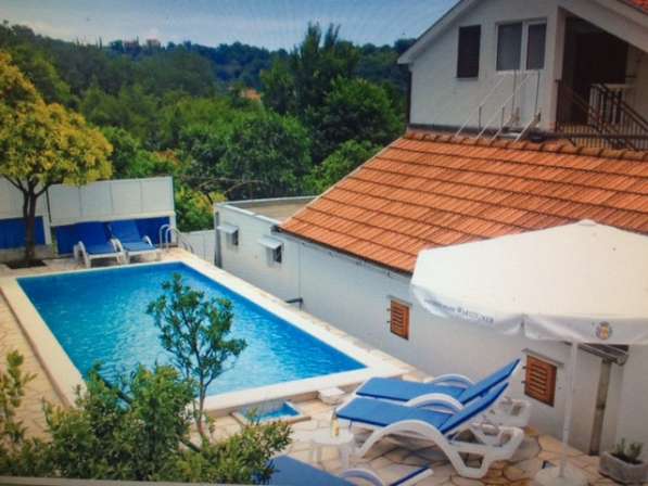 Продам в Черногории Виллу с басейном в фото 9
