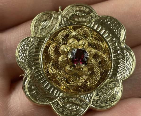 Антикварная золотая брошь,19 век, с рубином 56 пробы в Самаре фото 7