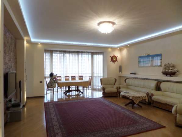 Элитный апартамент в центре Еревана в фото 14