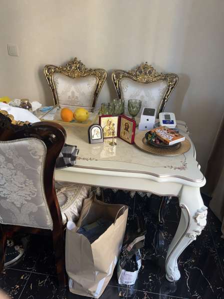 Стол и 4 стула в фото 14