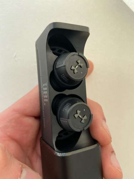 Навушники JBL True Wireless Flash X Black в фото 3