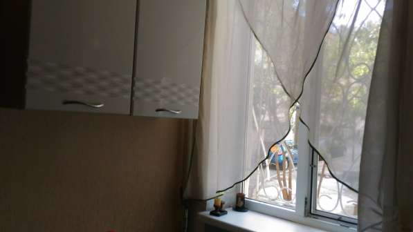 Однокомнатная, добротная квартира в тихом центре Севастополя в Севастополе фото 5
