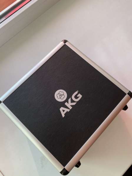 Студийный микрофон AKG p420 в Тюмени