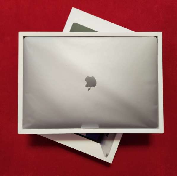 Apple Macbook Pro 16 32 гб i9 Серый космос в Саратове фото 3