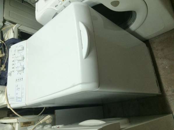 Продам стиральную машину Indesit WITL 106 в Москве фото 3