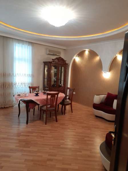 3 комнатная квартира около метро Нариманова Баку в фото 6