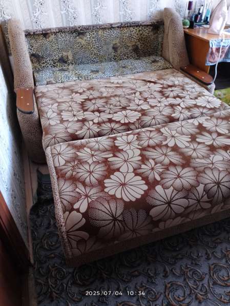 Продам диван в Топках фото 3