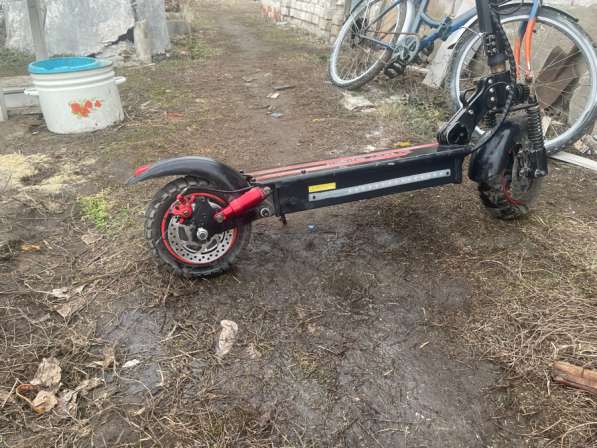Продам электросамокат