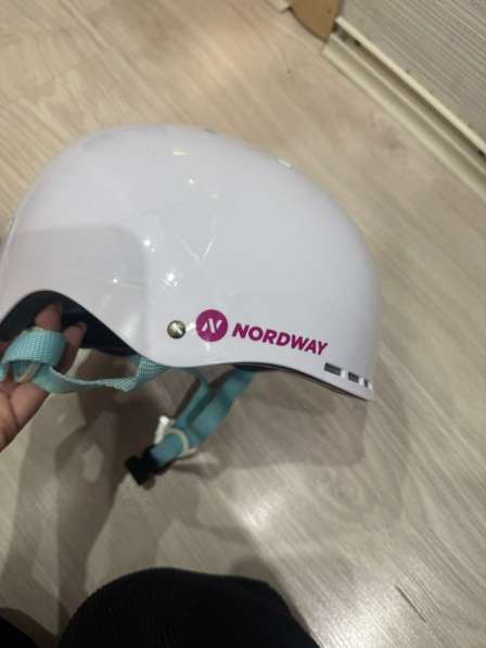 Защитный шлем для девочки в Москве