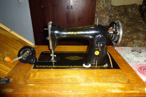 Швейная машина на запчасти в Саратове