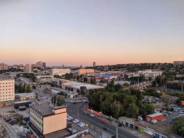 Уютная современная студия с панорамным балконом в Ростове-на-Дону фото 4
