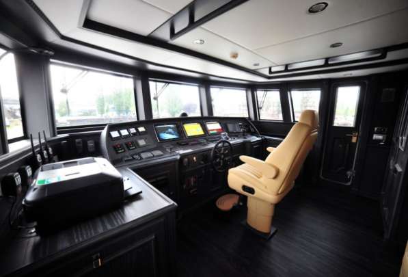 Новая 23,9 м моторная яхта класса люкс DESTINY на продажу в Москве