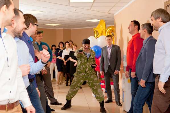 Поздравление с 23 февраля в офисе в Красноярске фото 6