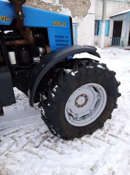 Трактор колесный Белорус 1221.2 в Казани фото 6