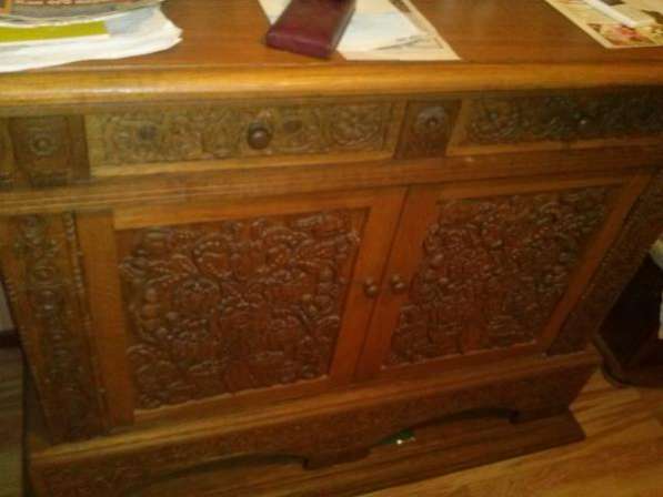 Старинный сервант в Москве