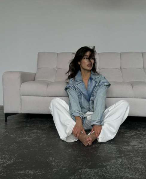 Джинсовая куртка женская в Анапе