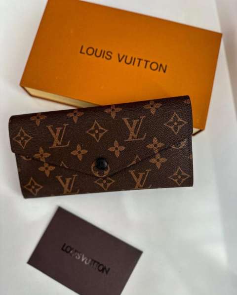 Кошелек Louis Vuitton