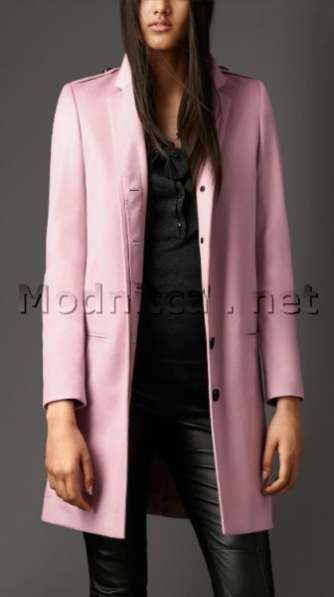 Стильное розовое пальто Burberry Burberry