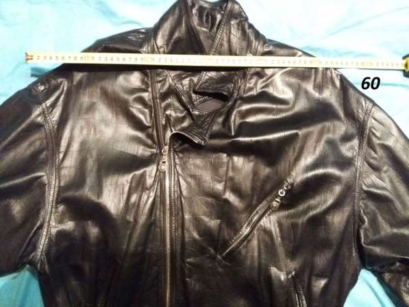 Кожаная куртка Versace (черная, оригинал) в Москве фото 4