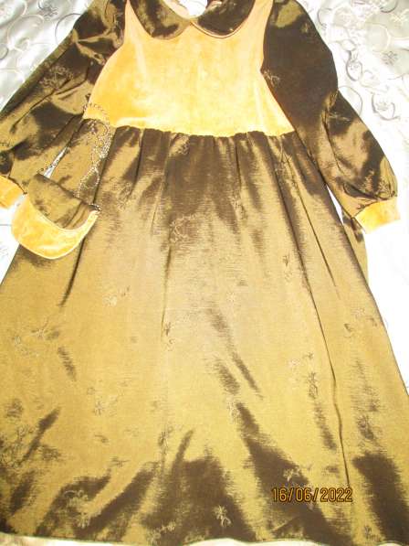 Оригинальное нарядное детское платье