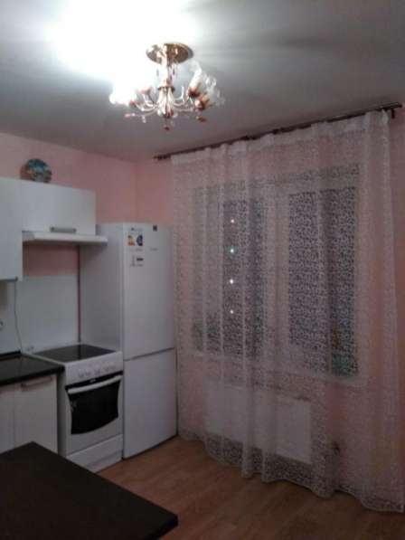 Сдается обустроенная однокомнатная квартира имеется интерне в Ленинск-Кузнецком фото 4