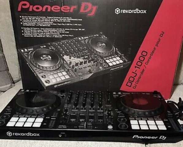 Pioneer DDJ1000 DJ Controller
