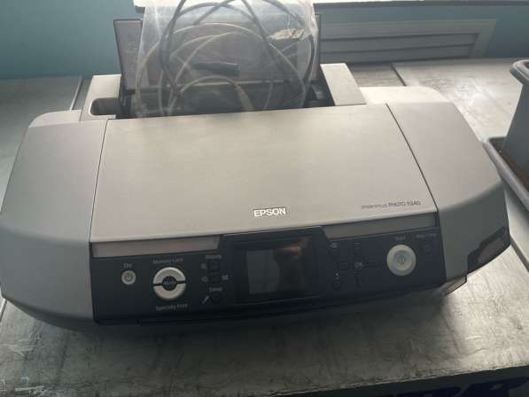 Цветной струйный принтер Epson
