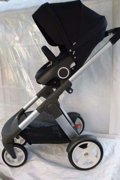 Stokke Crusi Stroller + Carrycot