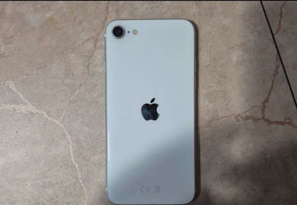 IPhone SE 2020 128g в Тольятти
