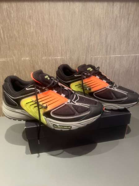 Мужские кроссовки