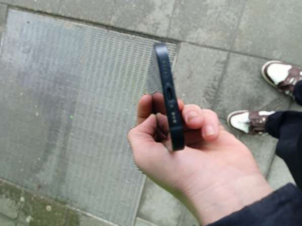 Айфон 16е в Москве фото 3