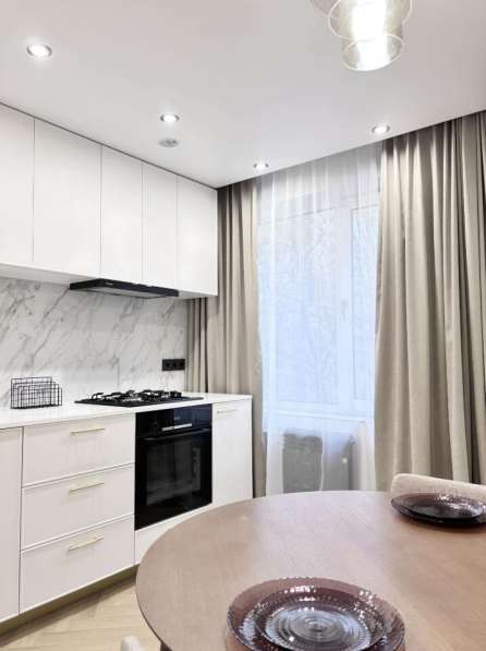 Продам свою 2-комнатную квартиру 51квм в фото 21